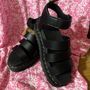 NWOB Dr. Marten’s Blaire Flatform Sandals Vegan